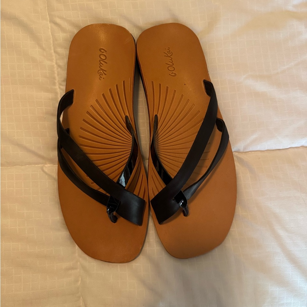 Olukai Iwi Leather Flip Flops